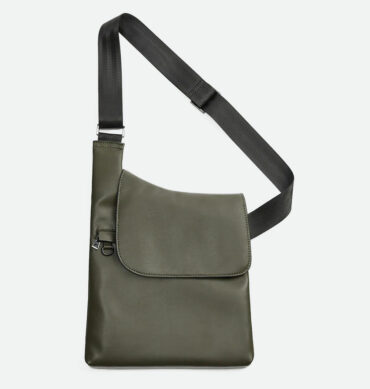 Soft Flap Crossbody